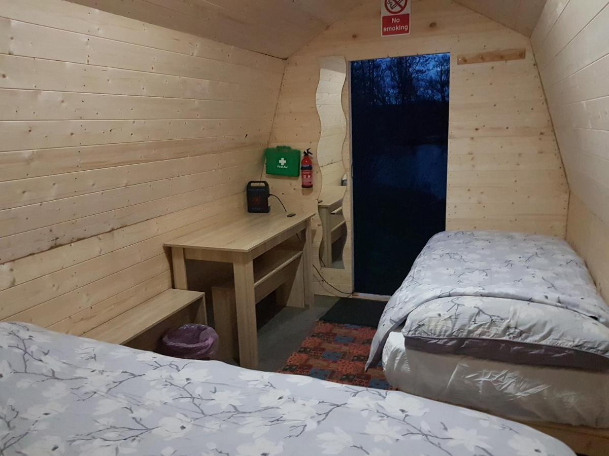 Rum Bridge "Patsy'S" Family Glamping Pod Hotel Clare Exterior foto