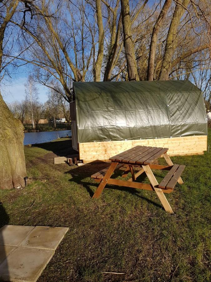 Rum Bridge "Patsy'S" Family Glamping Pod Hotel Clare Exterior foto