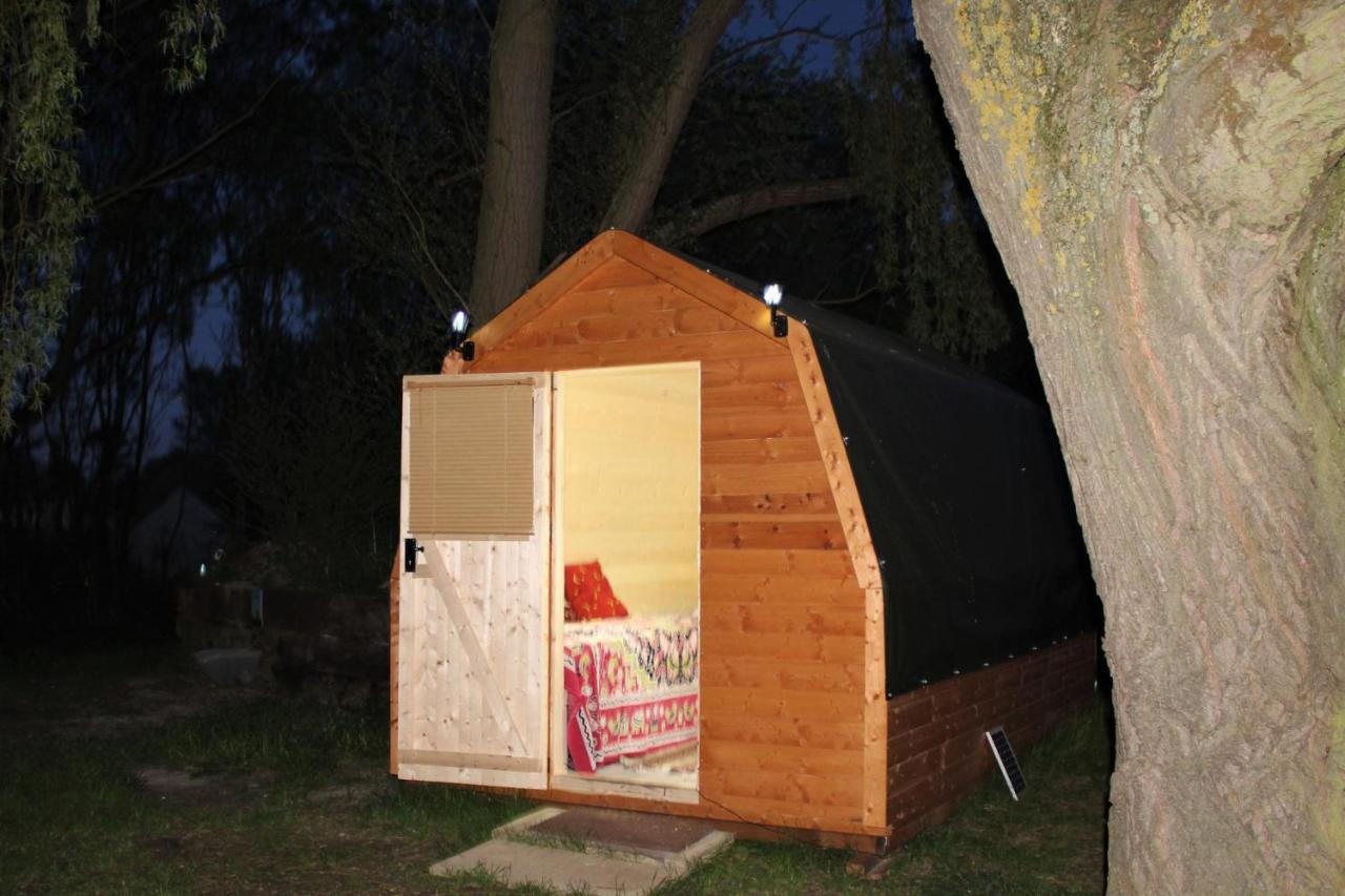 Rum Bridge "Patsy'S" Family Glamping Pod Hotel Clare Exterior foto